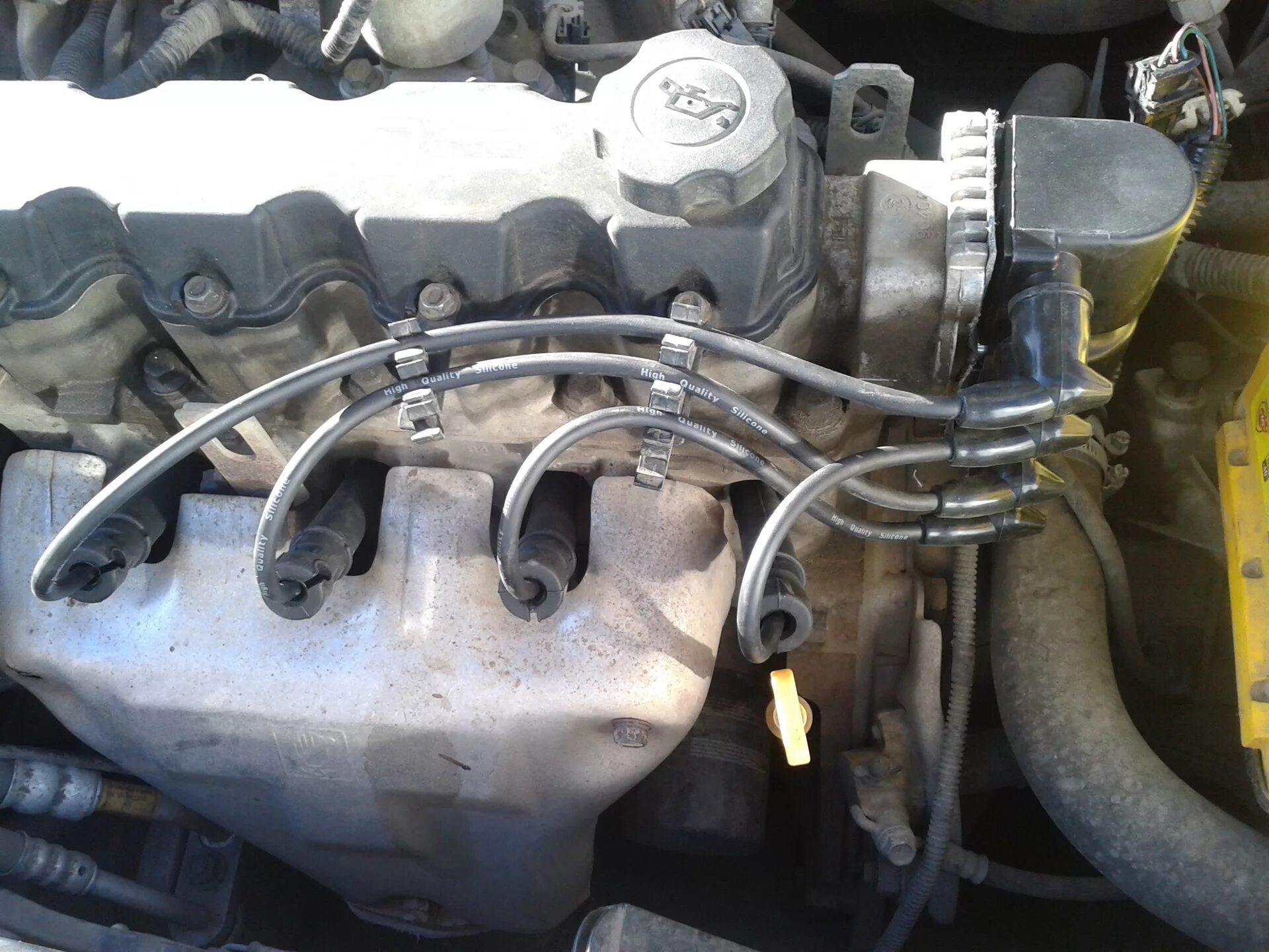 5. 5. Провода зажигания на заз шанс 1,5. Порядок проводов зажигания ланос 1. Мотор ланос 1.