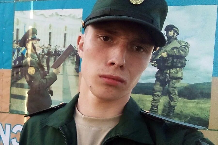 Апрель русский солдат. Российские контрактник снайпер в Украине.