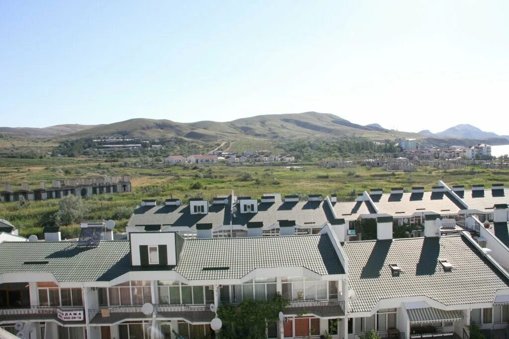 храм в коктебеле. дим 2 ул. коктебель ул серова 2. коктебель город. белый грифон коктебель.