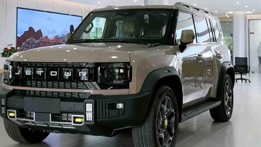 Jetour traveller 2023. Китайский внедорожник джетур. Джип 2023. Chery traveler 2023 jetour. Китайский внедорожник jetour t2.