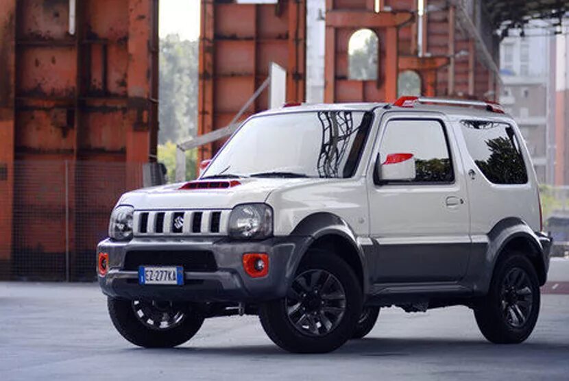 Сузуки джимни в нижнем. Suzuki jimny 4wd. Сузуки джимни 2006. Судзуки джимни 2012. Сузуки джимни в нижнем.
