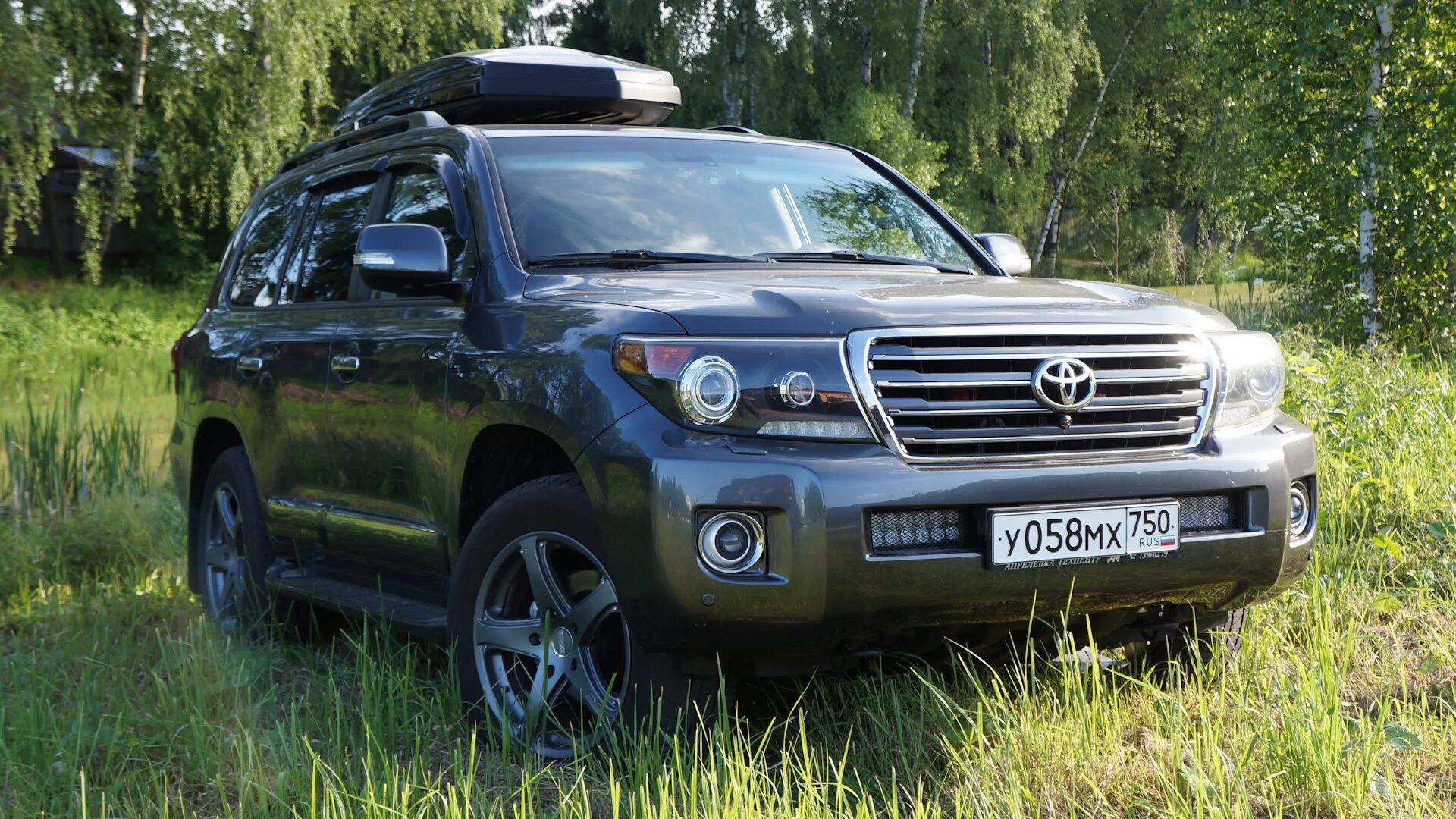 Тойота ленд крузер 200 бак. Доп свет land cruiser 200. дополнительный свет toyota land cruiser 200. доп свет на тойоту ленд крузер 200. ленд крузер 200 дополнительный свет.