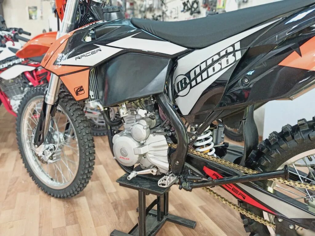 Racer sr x. Мотоцикл racer sr-x2 cross x2. racer sr-x2 cross x2 300. racer sr x2 2025. racer 300 x2 2025.