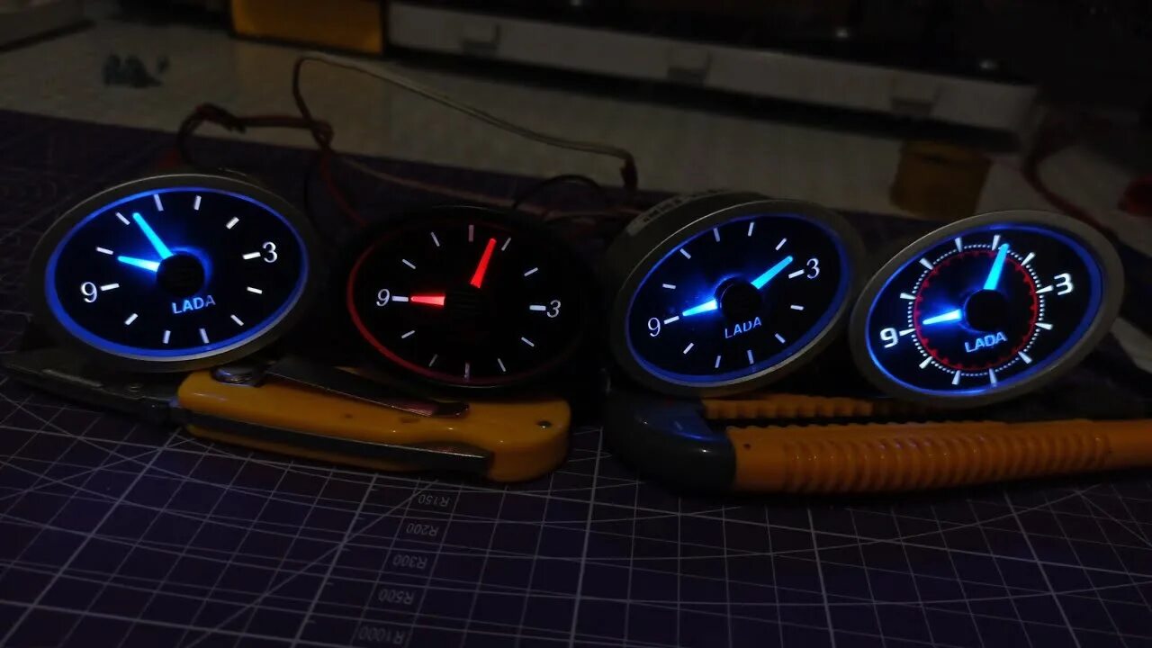 Watch tuning. Часы Приора 1. Электронные часы Приора 1. Пересвет часов Приора 1. Часы Приора лэд.