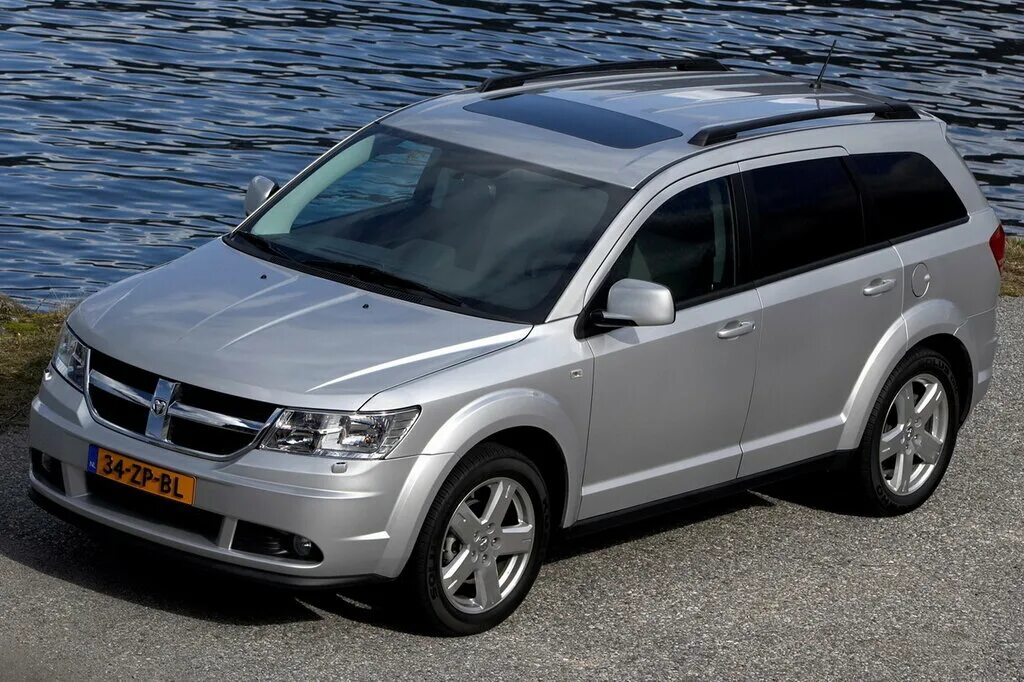 Джорней машина. Dodge journey '2008–11. 6. Додж джорни 2009. Додж джорни 2010.