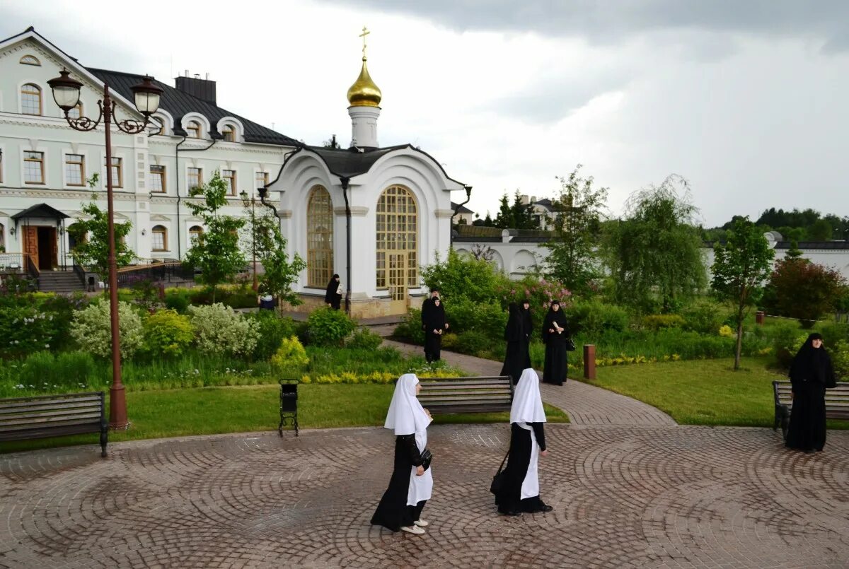 академия магии. и. и. троицкая церковь омск. женское училище анны всеволодовны.
