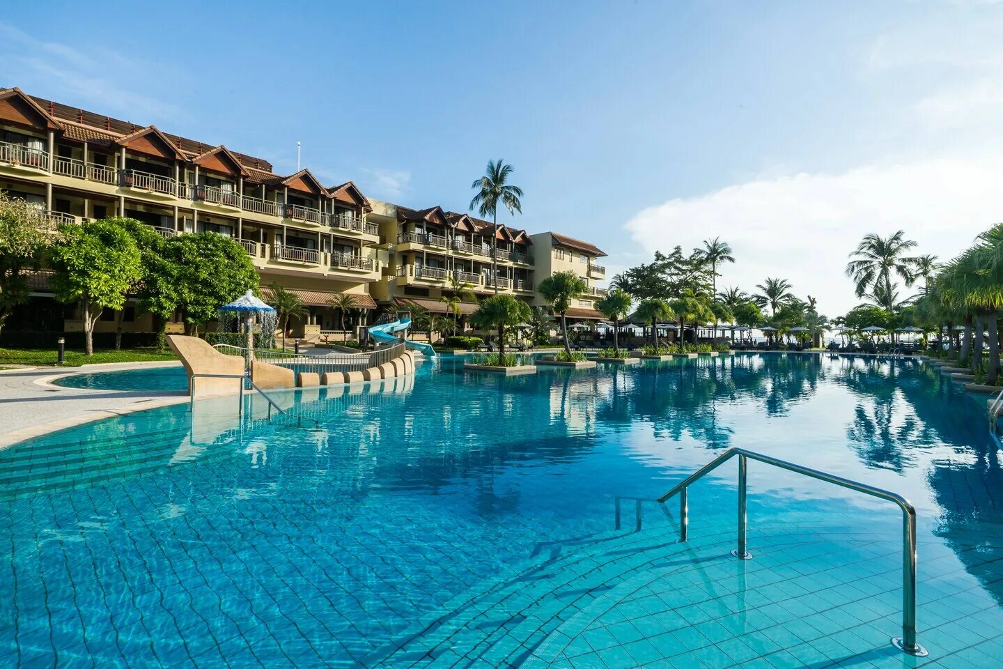 Пхукет Марриотт Резорт. Мерлин Бич Пхукет. Phuket Marriott Resort & Spa, Merlin Beach. Пхукет Бич Резорт.