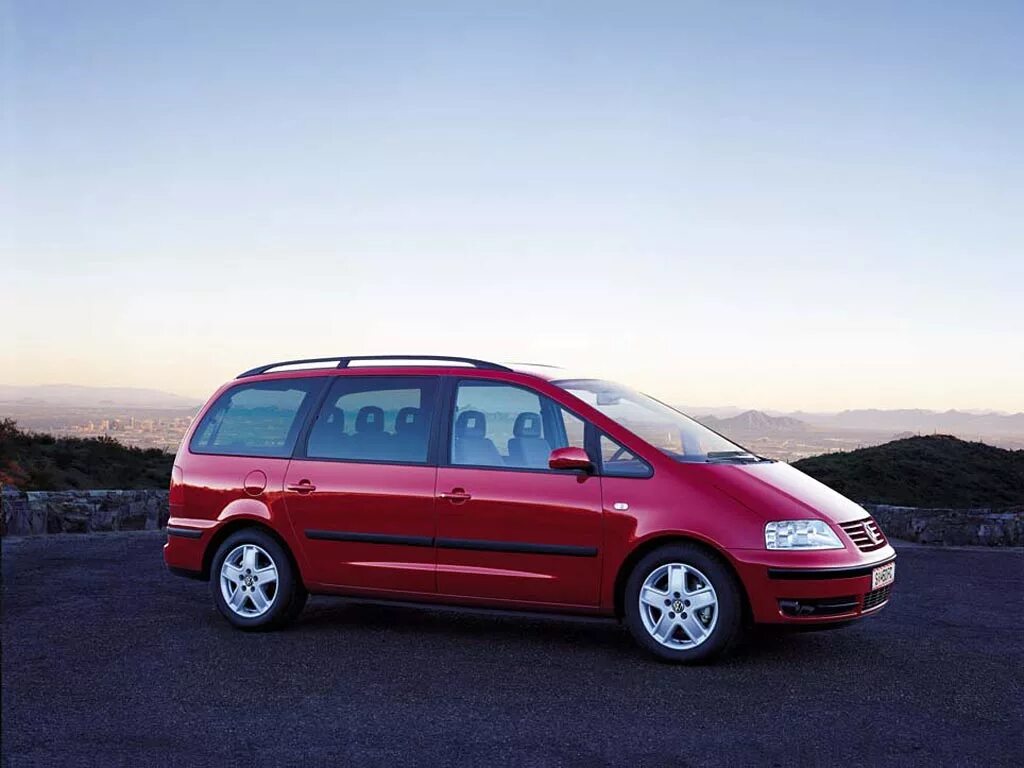 Volkswagen sharan 1.9. Фольксваген Шаран 2000. Фольксваген Шаран 2. Фольксваген Шаран 1.9. Volkswagen Sharan 1.8 at, 2000.