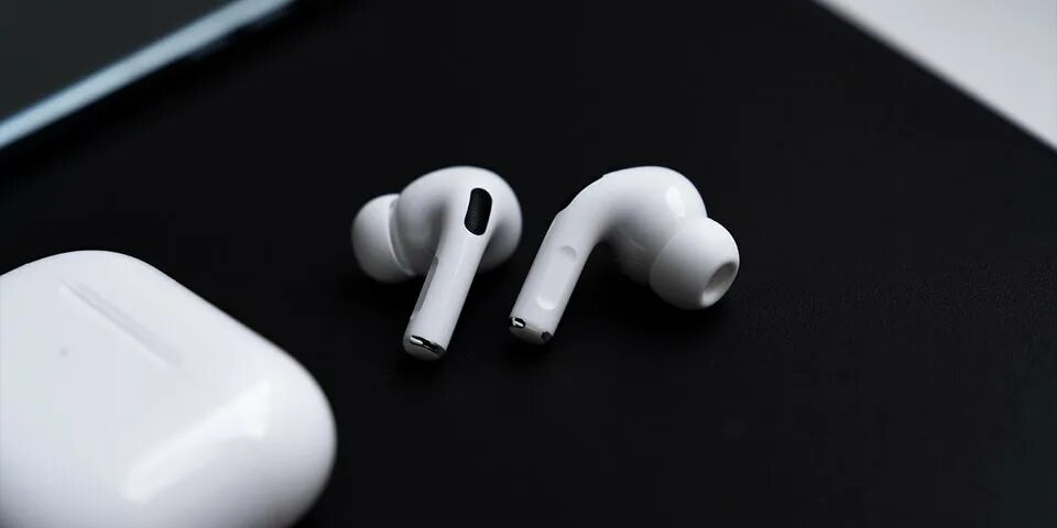 Airpods pro premium. Беспроводные наушники Apple AIRPODS Pro. Беспроводные наушники AIRPODS 3. Гарнитура Apple AIRPODS Pro 2 черные. Чёрные наушники AIRPODS Макс.