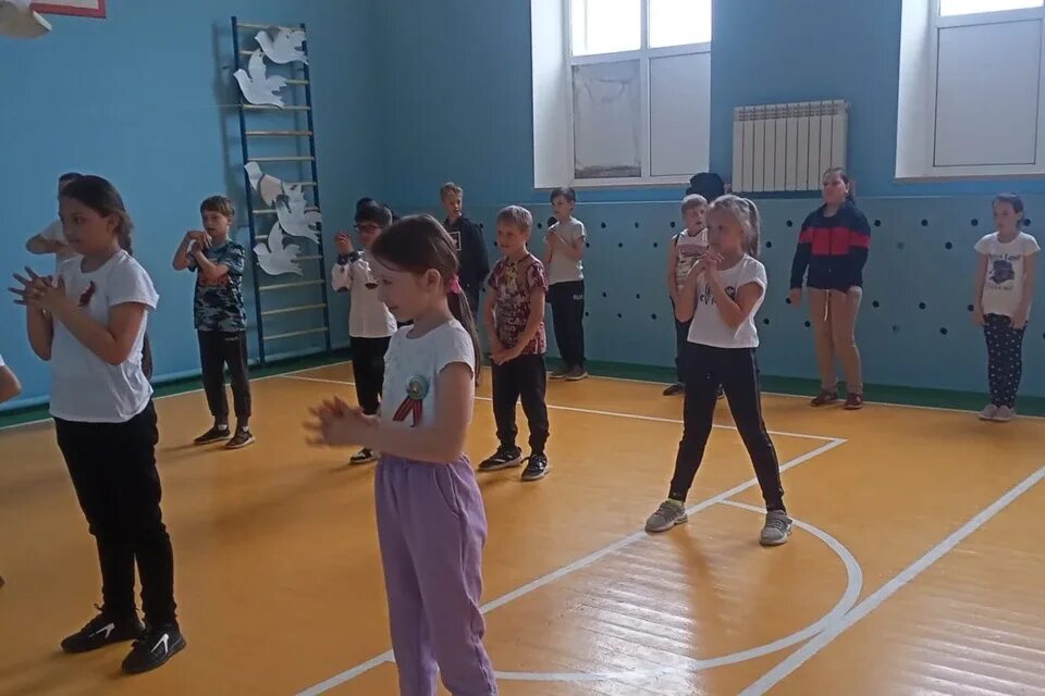 Эстафета. Спорт школа 23. Бассейн на рязанском проспекте. Воронцовка воронежская область школа. Воронцовка воронежская область школа.