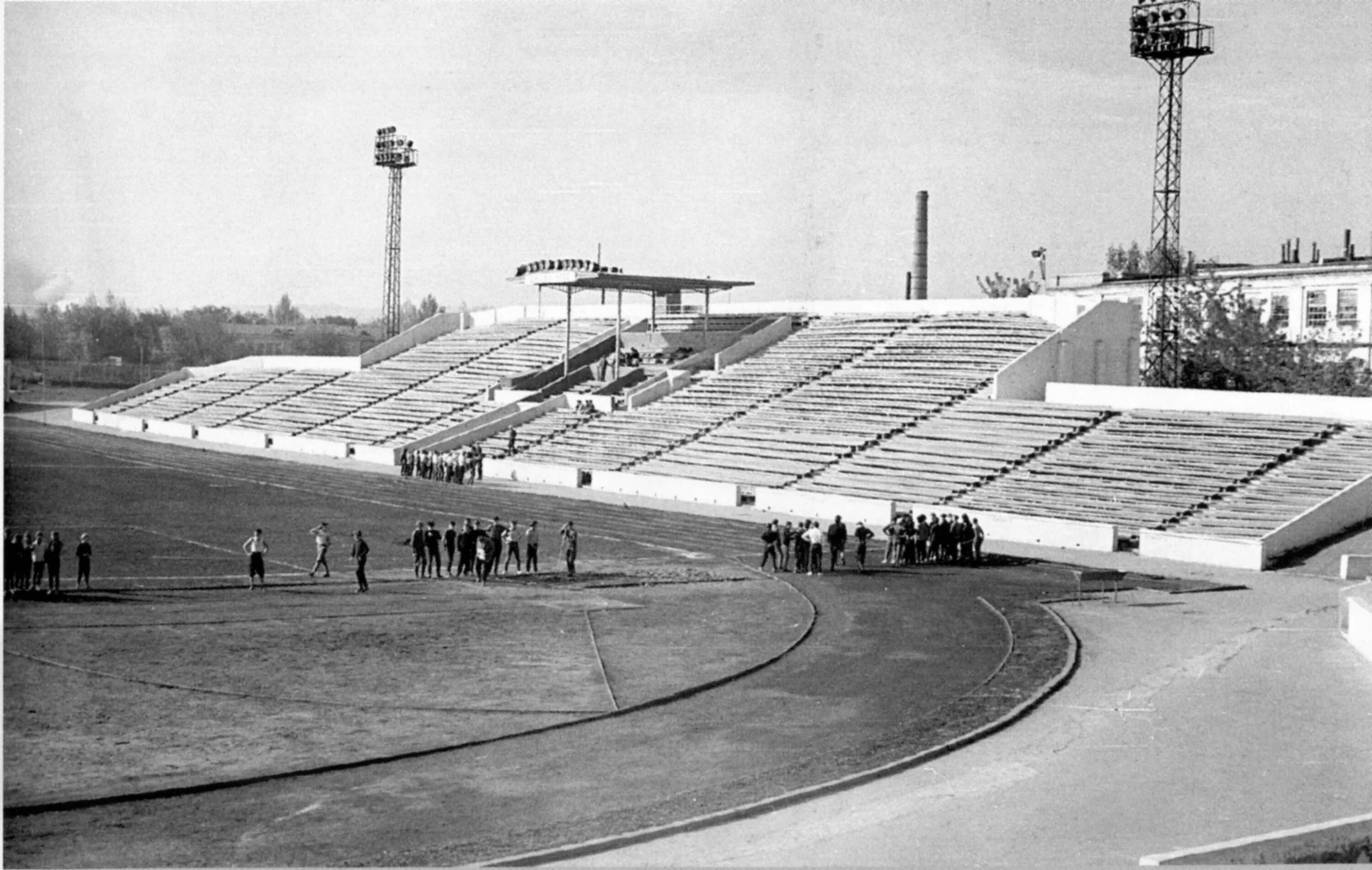 Стадион локомотив москва ссср. Стадион локомотив москва 1960. Старый стадион локомотив черкизово. Старый стадион локомотив. Стадион локомотив сталинец.