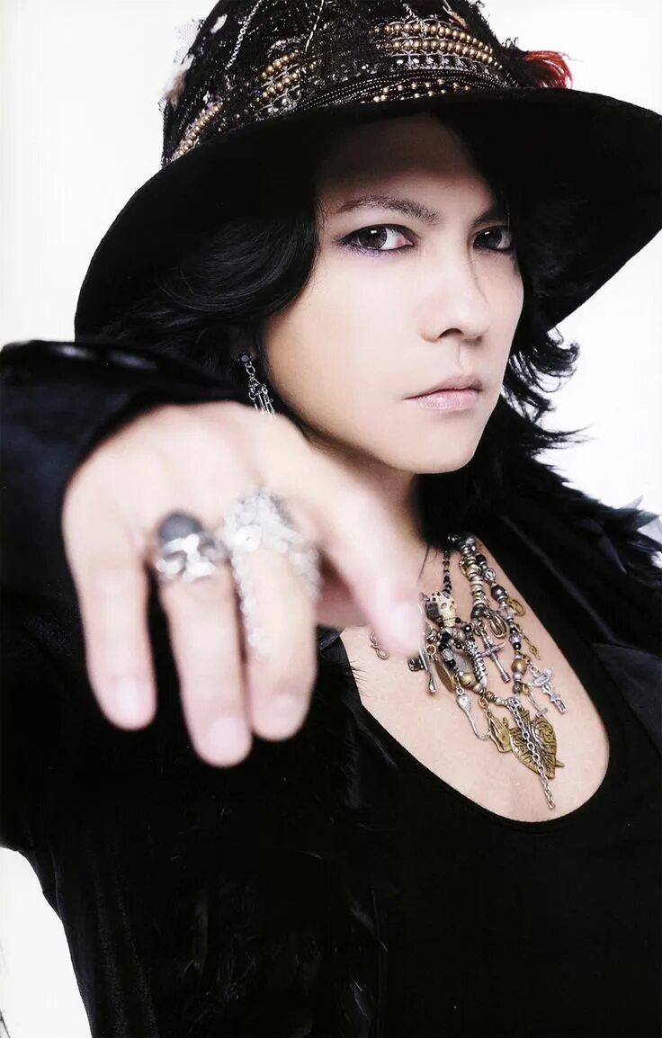 Хайд. Hyde Vamps. Hyde Vamps scans. Hyde рокер. Hyde123.