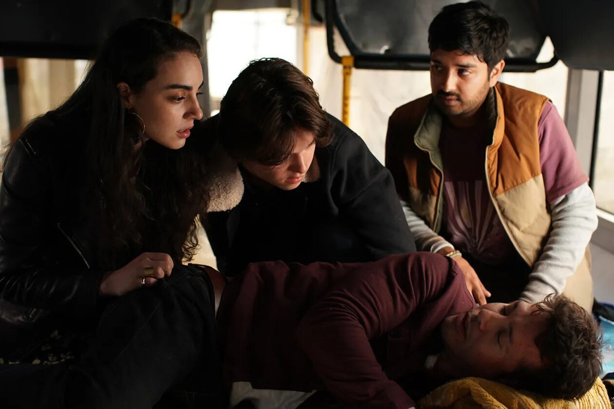 La brea сериал 2021. ла-брея 1-2 сезон (2021). ла брея 2021 1. ла брея 2021 1. сериал ла-брея 1 сезон.