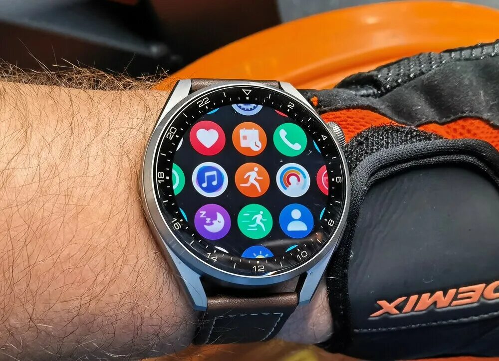 Watch 3 vs watch 3 pro. Смарт часы Хуавей вотч 3. Смарт-часы Хуавей gt3. Huawei watch 3 Pro. Huawei watch gt 3 Pro.