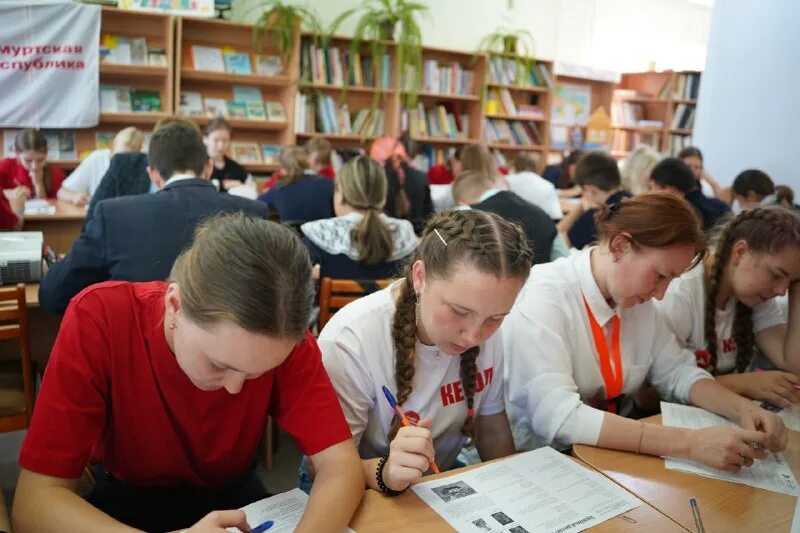 школа пишущих 2023