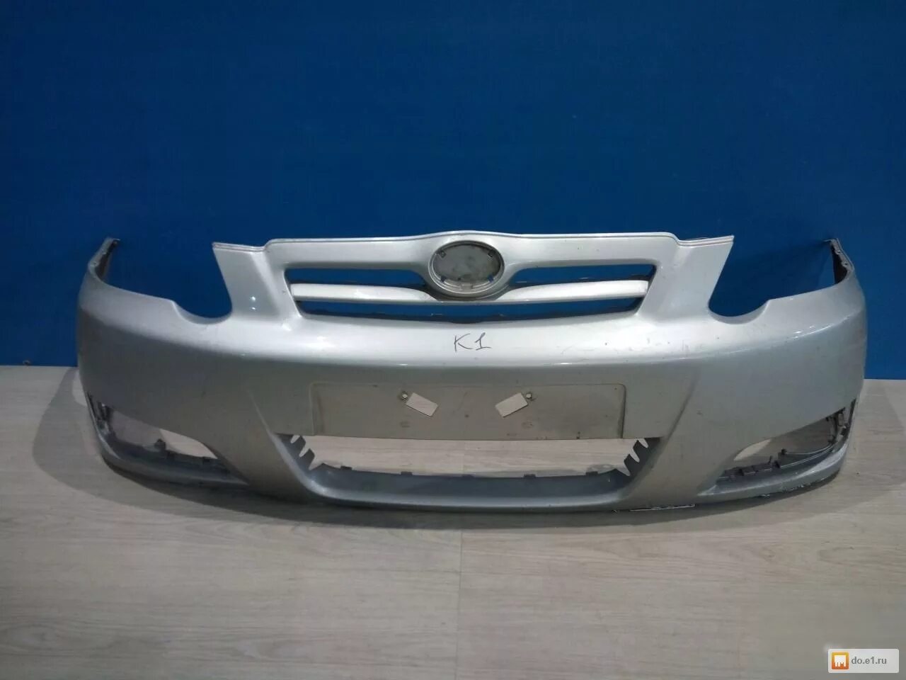 Передний бампер toyota corolla 120 - купить в Екатеринбурге, цена 3 000 руб., пр