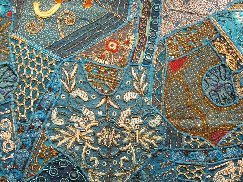 B0k3p india. Индийская вышивка Кантха. Шелковые ткани древней Индии. Иран Сефевиды орнамент. Индия ткани средние века.