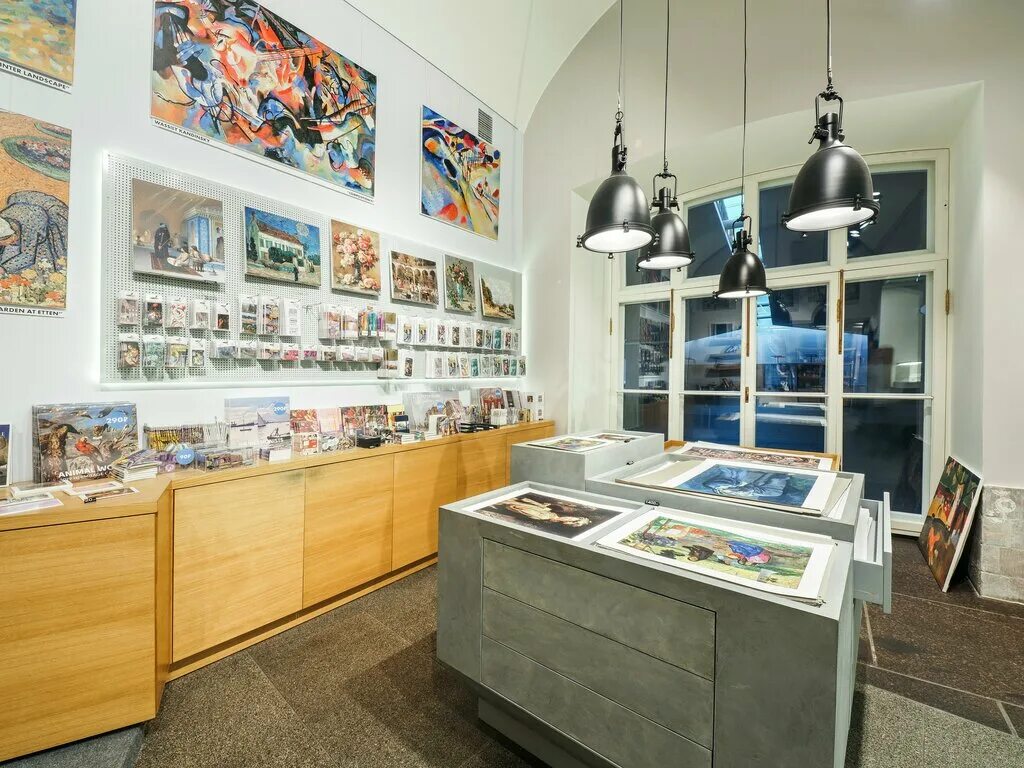 эрмитаж сувенирный магазин. магазин эрмитажа санкт петербург. магазин эрмитажа санкт петербург. магазин эрмитаж ярославль. золотая посуда эрмитаж кубок.