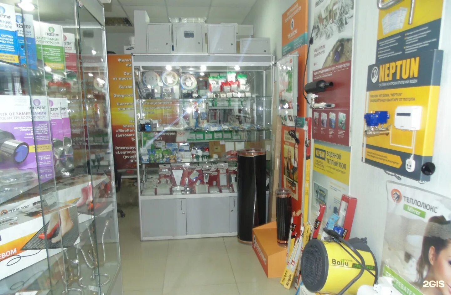 Телефоны волоколамск. Телефоны волоколамск. Окна и двери волоколамск. Волоколамский проспект д 29 тверь. Волоколамский проспект тверь 29.