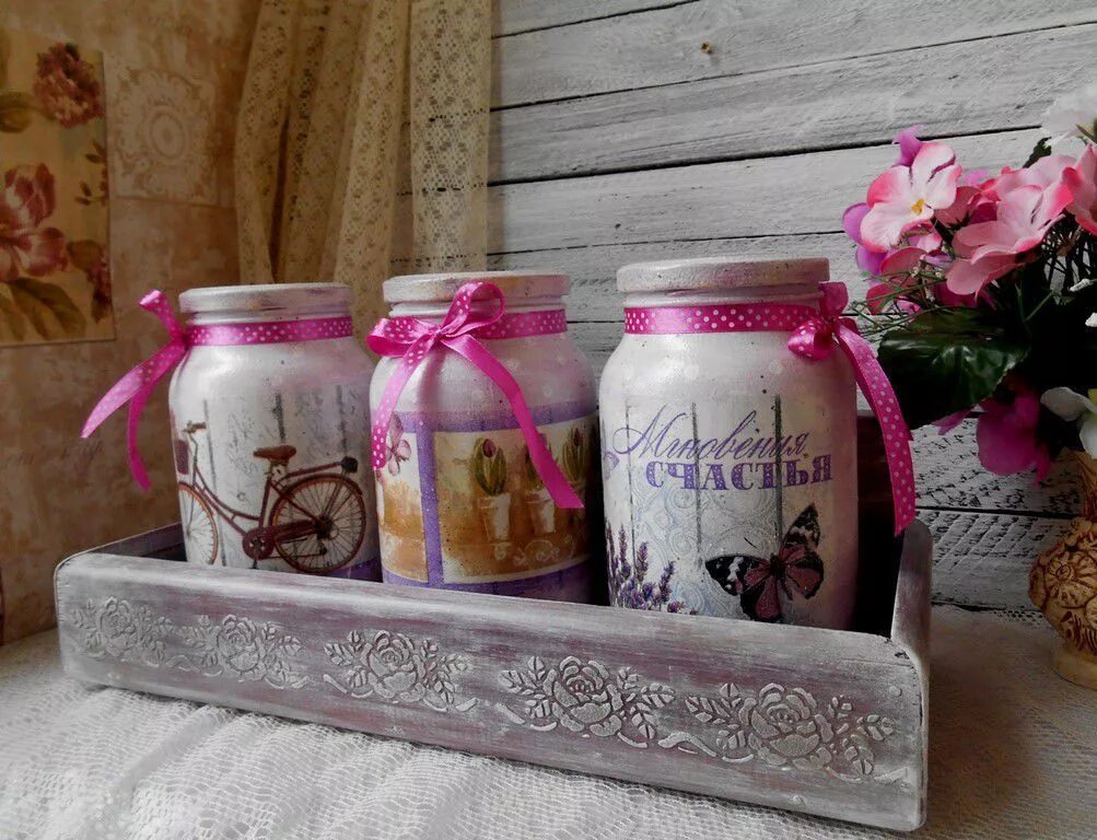 Банка декупаж. Декупаж баночек. Декор стеклянных баночек. Декупаж баночек. Декупаж банок стеклянных.