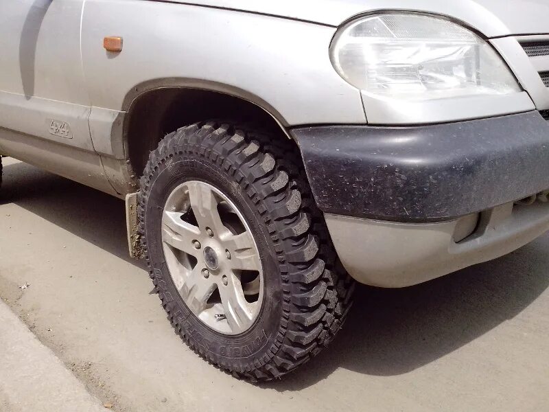 Резина форвард сафари 540. Резина forward safari 540 205/75 r15 нива шевроле. Forward safari 540 уаз. Forward safari 540 235/75 r15. Шины сафари 540 на ниву.