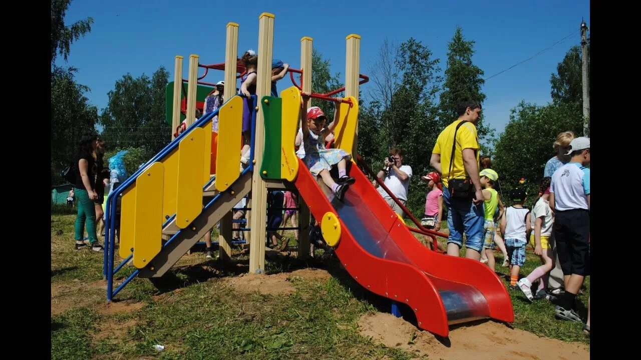 Подслушано в шарье обо всем. Шарья Ветлужский парк. Шарья детский парк. Парк в Шарье Костромской. Детская площадка в поселке Ветлужский.