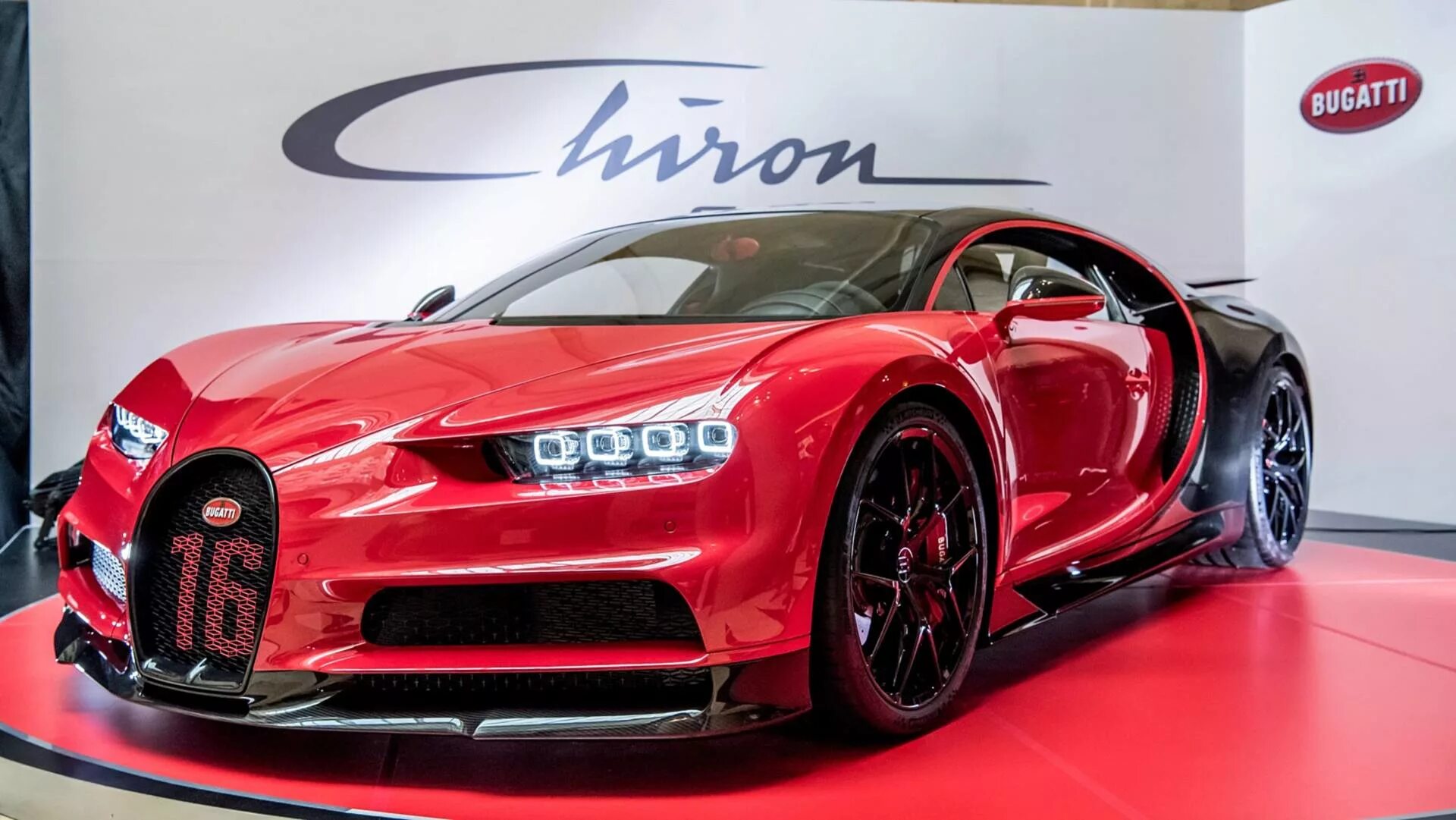Бугатти спорт цена. Bugatti Chiron Sport. Бугатти ЧИРОН красная. Бугатти Шерон супер спорт. Бугатти Шерон красный.
