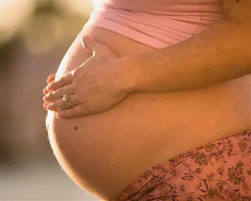 39 Weeks belly. Pregnant belly RUB.