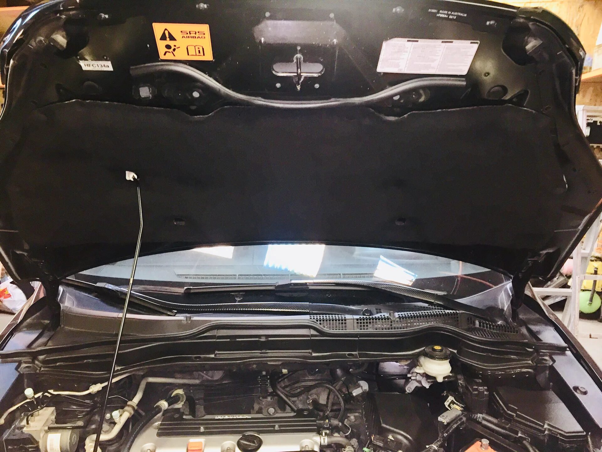 Капот црв. Honda cr-v капот 2008. автоодеяло cr-v 2008. утеплитель капота honda cr-v 2.4 2019. клипсы на утеплитель капота honda crv.