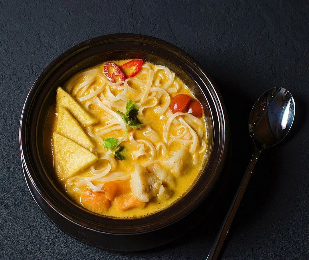 Национальное блюдо китая. Японская кухня. Грузинские блюда. Национальное блюдо японии рамэн. Как называется блюдо перед основным.