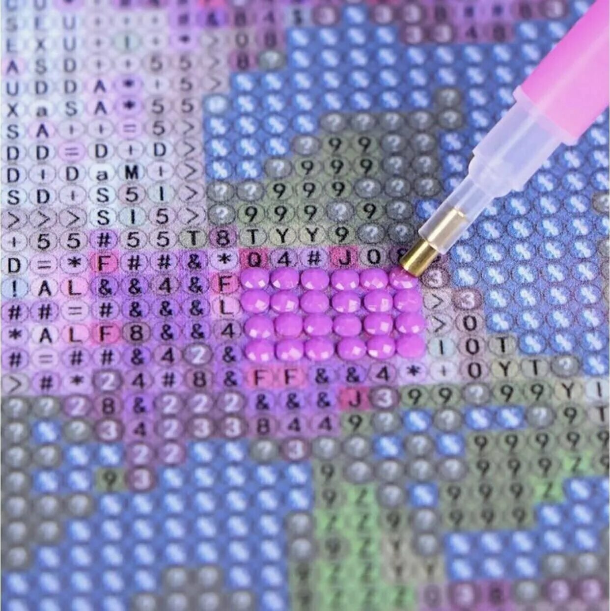 выкладывание страз алмазной мозаикой. стразы для алмазной мозаики. алмазная вышивка диамонд паинтинг. алмазная мозаика diy painting diamond. алмазная мозаика клеить стразы.