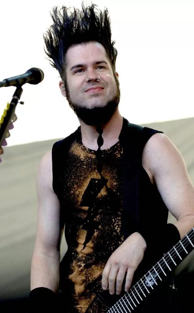 New static x. Static x вокалист. уэйн статик. static x солист. уэйн статик 2014.
