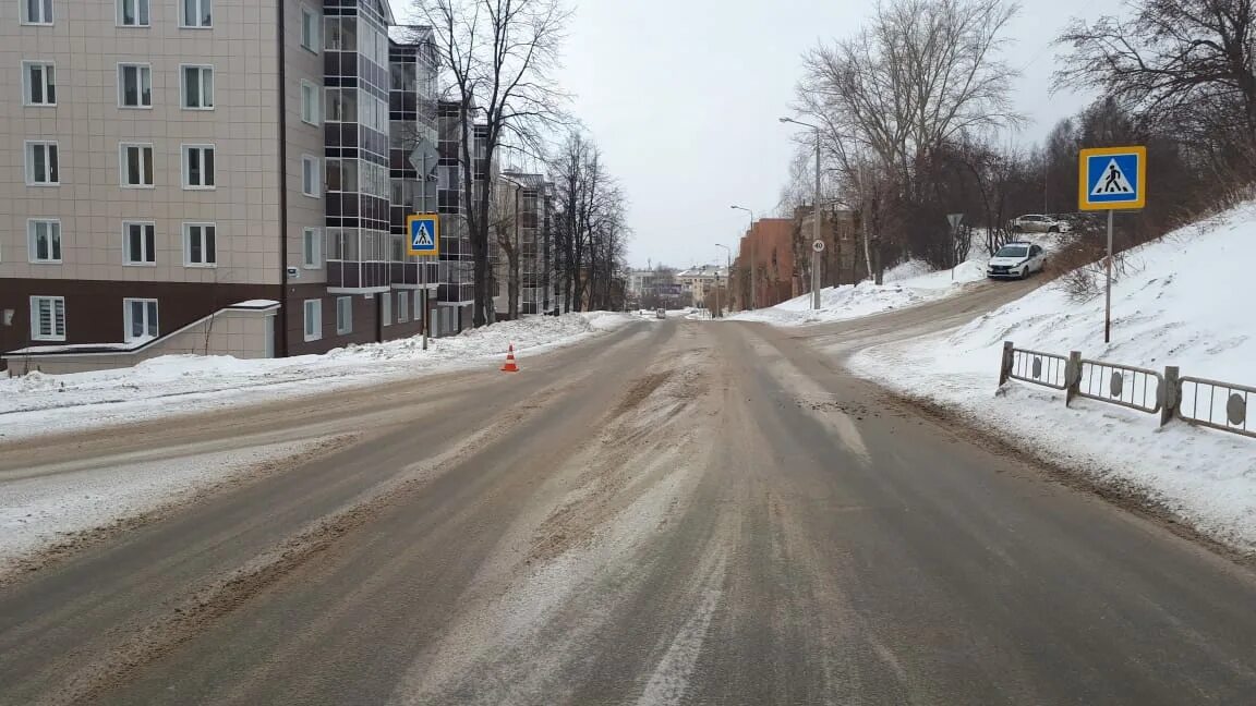 сквер белинского новоуральск. город новоуральск свердловская область. новоуральск.