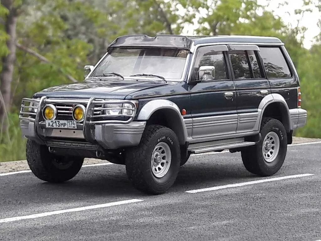 Паджеро 2 поколение купить. Mitsubishi Pajero 2. Митсубиши Паджеро 2 поколения. Mitsubishi Pajero 2 1991. Митсубиси Паджеро 2 поколения Рестайлинг.