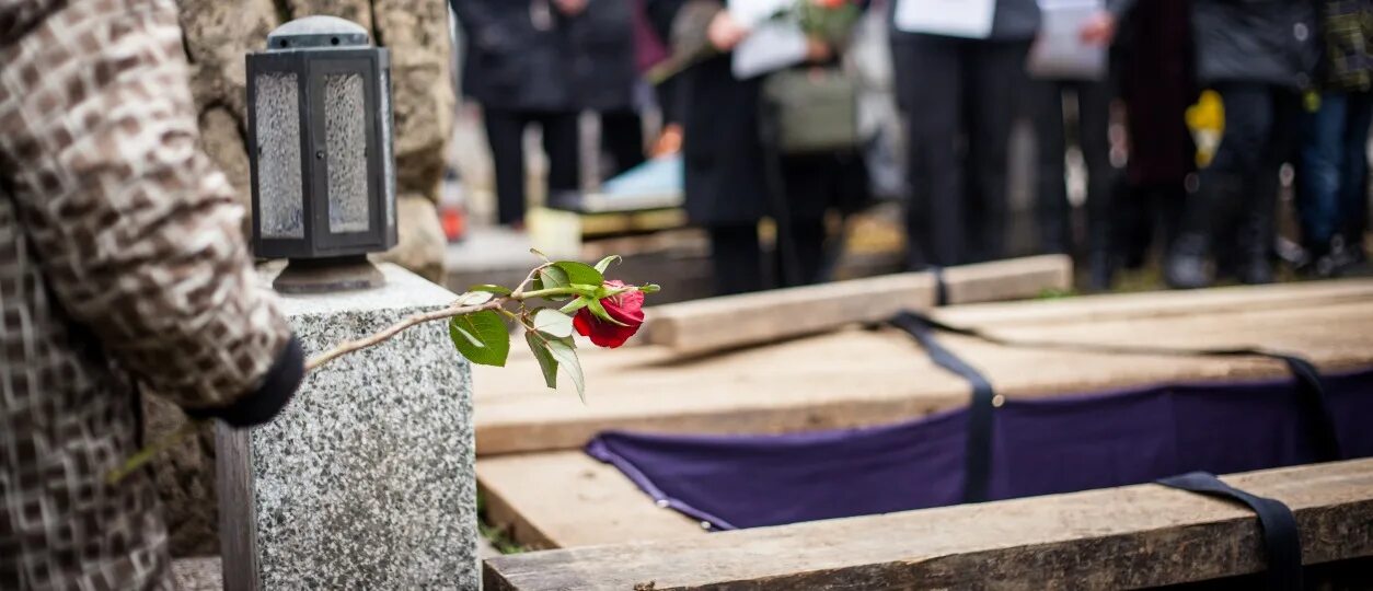 Поминки в марте. Организация похорон.