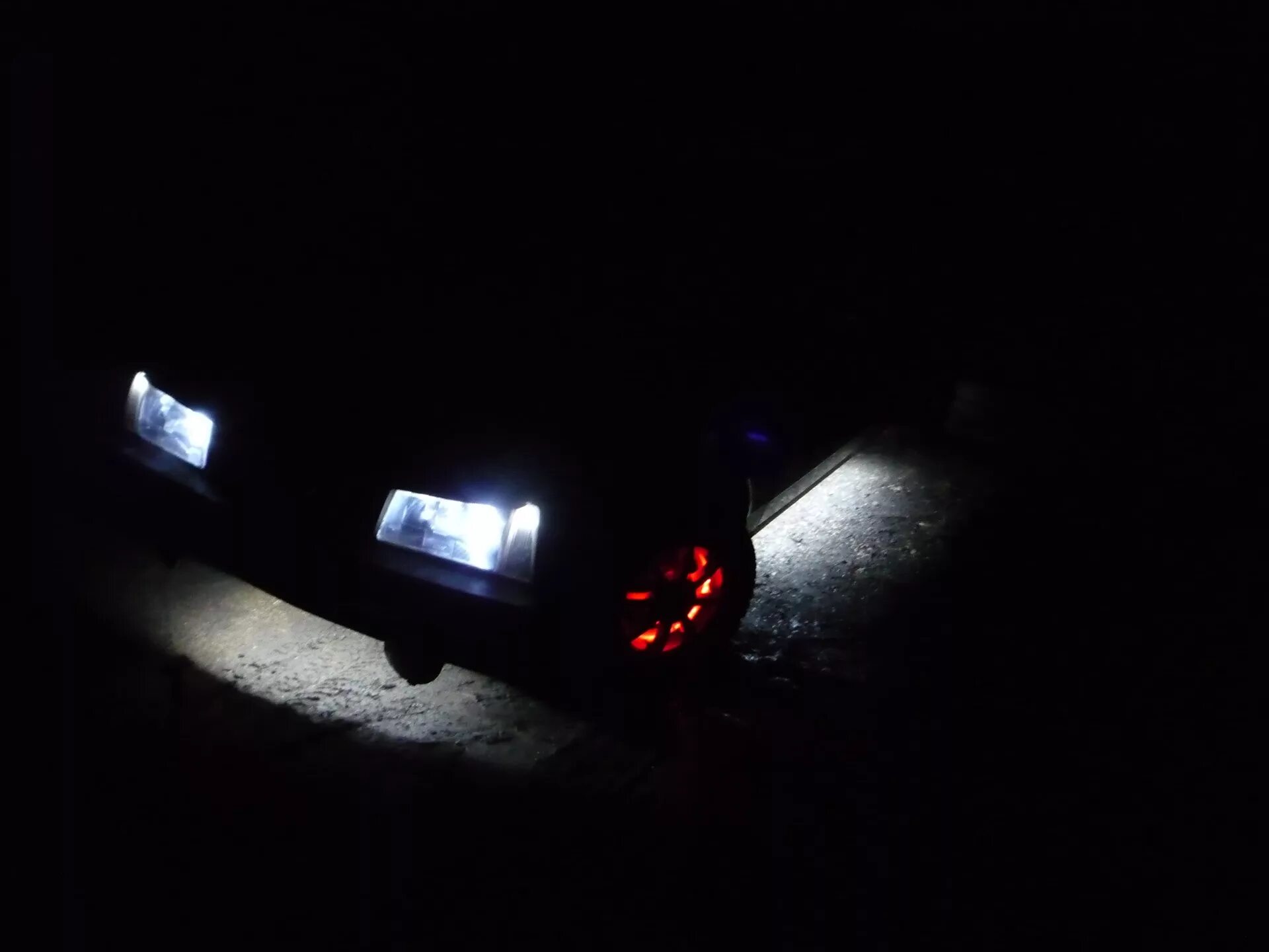 Фары с линзами ваз 21099. Светодиодные лампы на ваз 21099. Лампы 21099. Лед туманки на ваз 2109. Птф на ваз 21099.