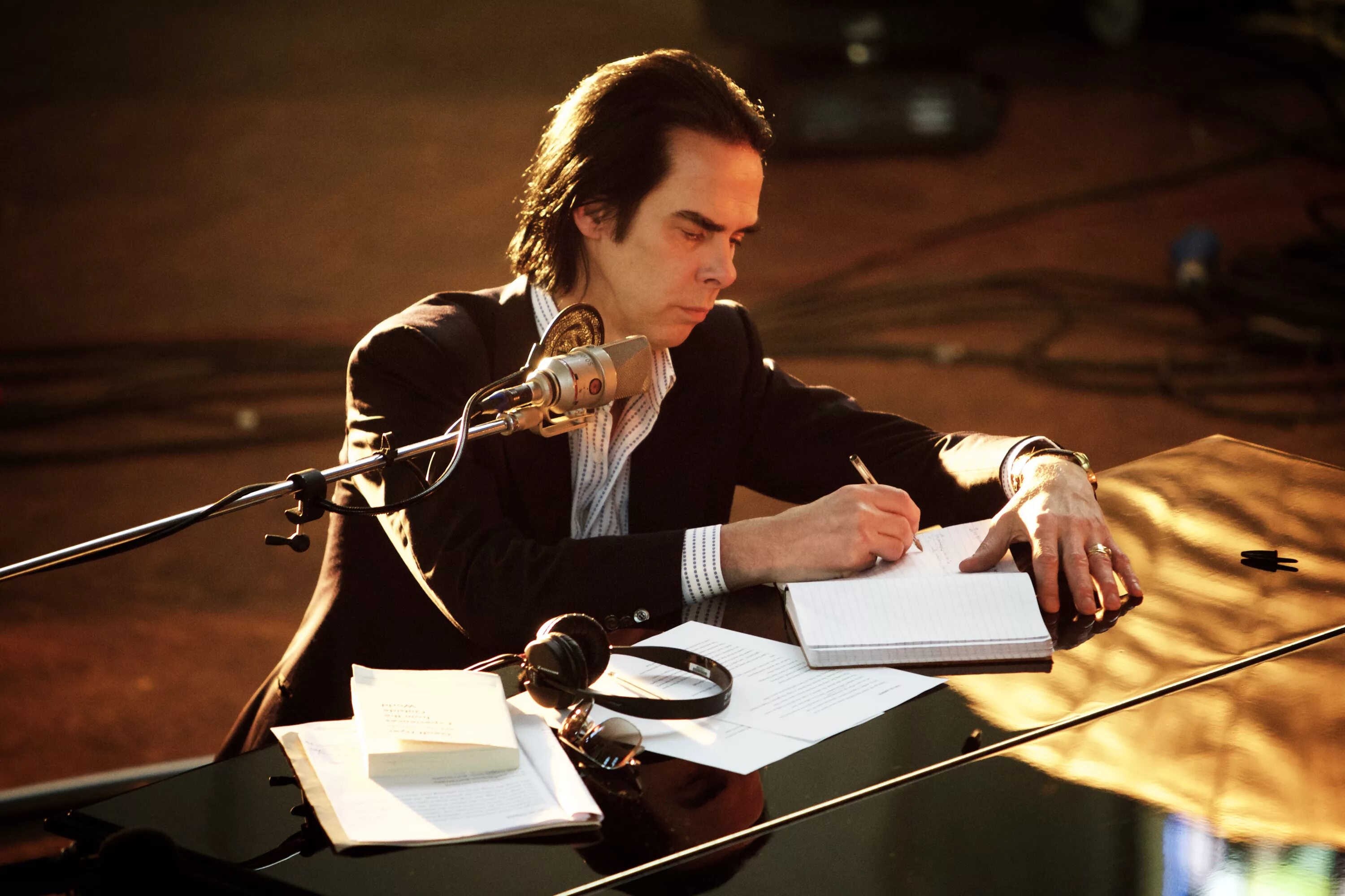 Nick cave the bad seeds o. Ник Кейв. Кейв, ник фото. Nick Cave and the Bad Seeds. Ник Кейв в молодости.