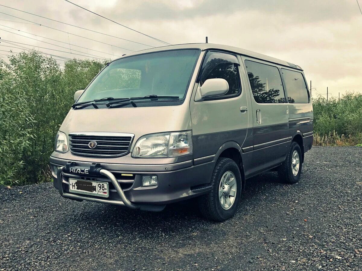 Тойота хайс микроавтобус. Мерседес бенц спринтер 20 мест. Найти микроавтобусы. Тойота хайс 2023. Фольксваген транспортер каравелла.