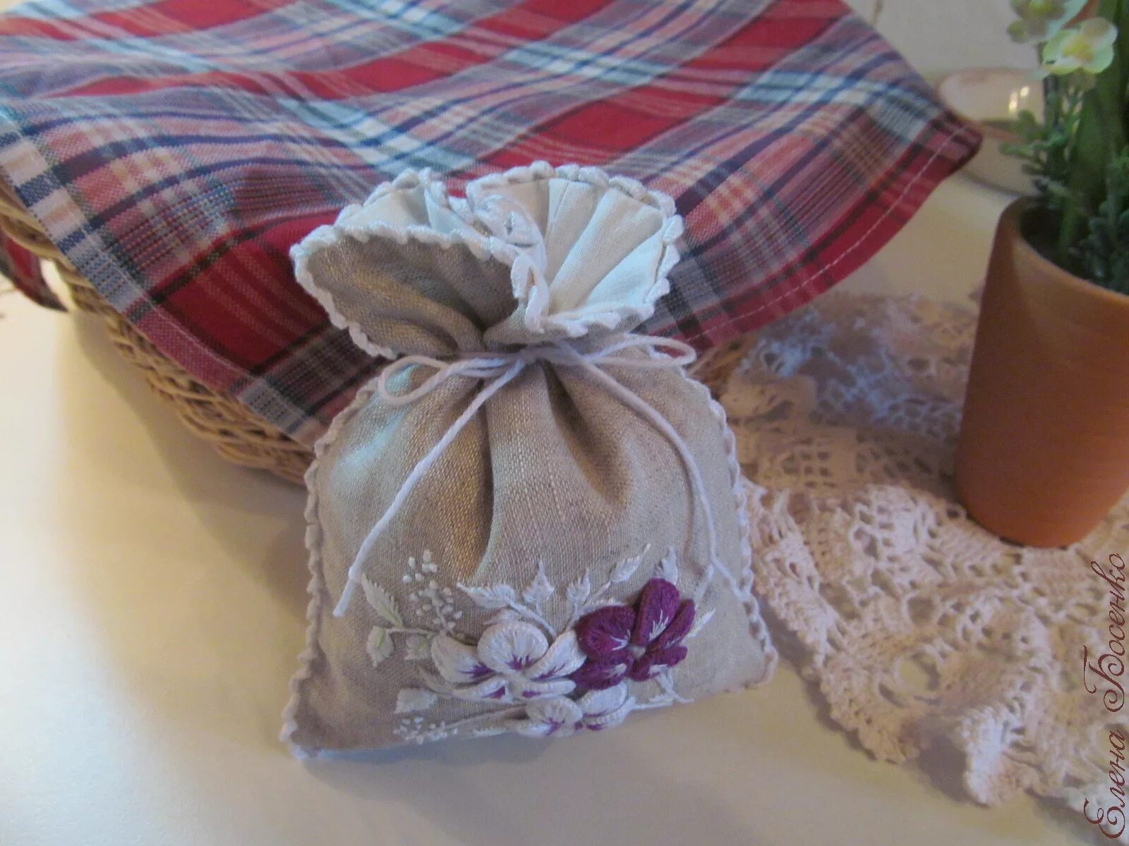 мешочек с завязками. пошив мешочка с завязками. мешочки из ткани. сшить пакет из ткани. мешочек для подарка из ткани.