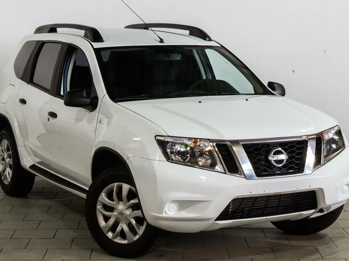 Ниссан бу краснодарский край. Nissan Terrano 2015. Nissan Terrano 2014-2015. Ниссан Террано 2015 белый. Nissan Terrano 2012.