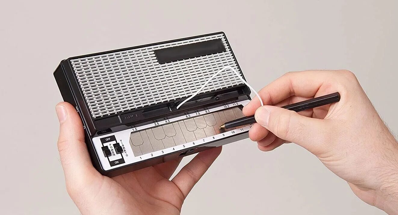 Stylophone 350s. Stylophone музыкальный инструмент. Stylophone Retro Pocket Synth производитель. Stylophone на АЛИЭКСПРЕСС. Стилофон цена