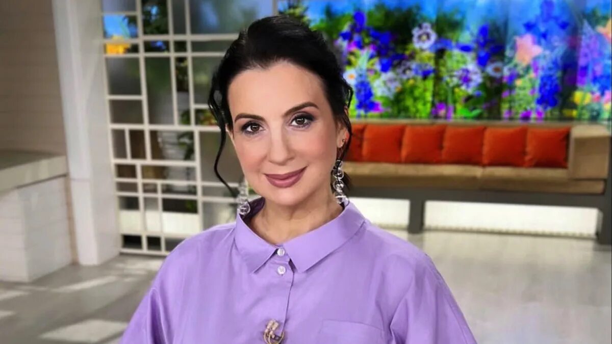 51-летняя Екатерина Стриженова показала, как кричит от боли во время занятия по 