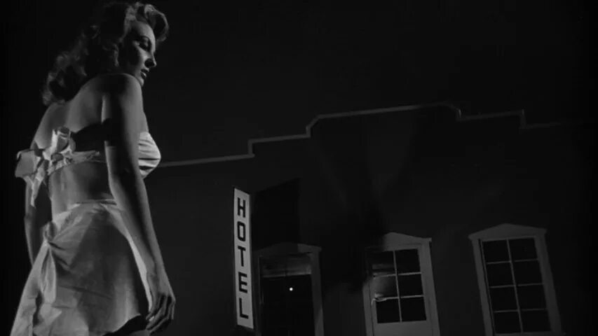 Атака 50 футовой женщины. Атака 50 футовой женщины. Атака 50 футовой женщины. Атака 50 футовой женщины 2012. Дэрил ханна 50 футовая.