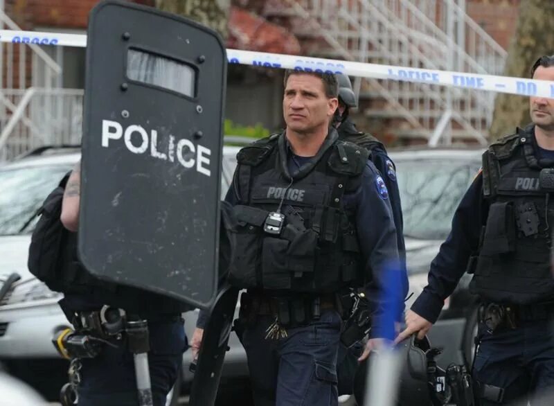 The police have arrived. Полиция 2013. Полиция Рой Айленд авто. General Crimes Unit.