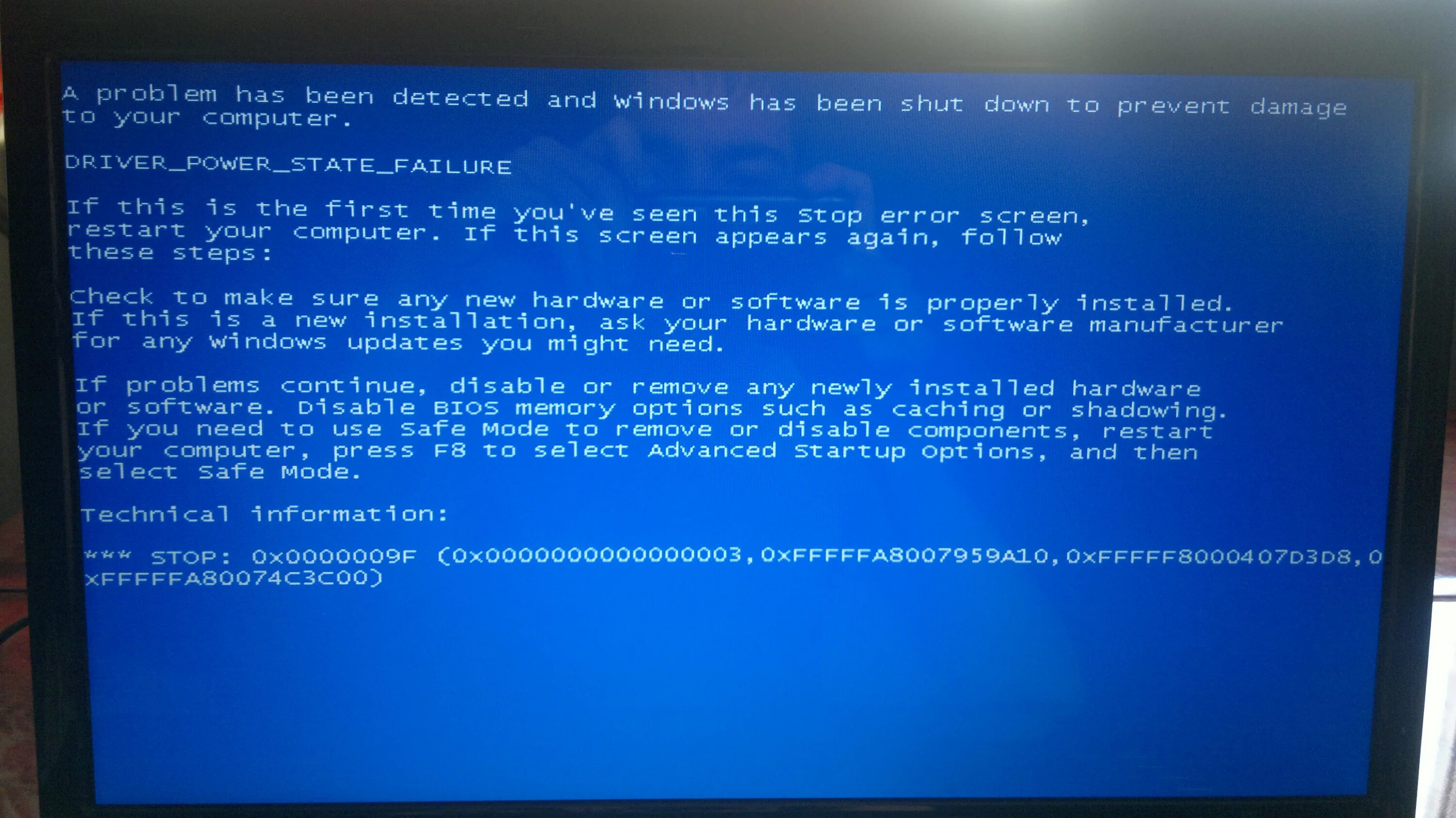 Синий экран. Синий экран смерти. Синий экран смерти видеокарта. Синий экран смерти Windows 7.