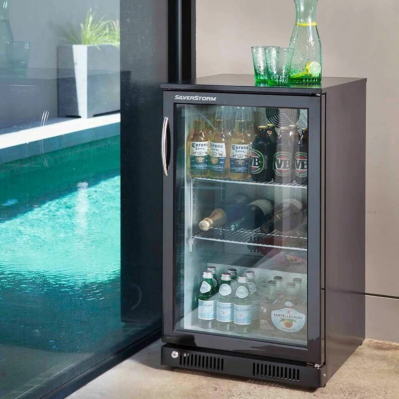 Прозрачный холодильник для дома. Холодильник со стеклянной дверью. Холодильник со стеклянной дверцей. Холодильник с прозрачной дверцей.
