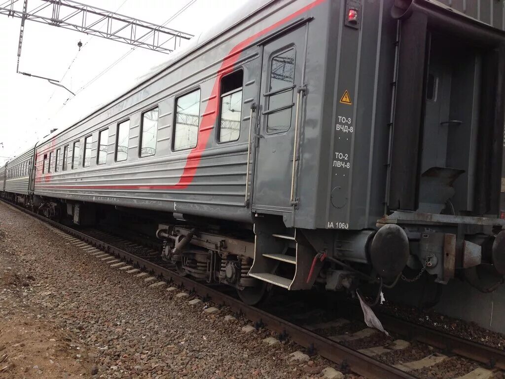 новые вагоны метро. фирменный поезд крым. вокзал севастополь 2020. электричка симферополь севастополь. фирменный поезд "крым" «укрзализныця».