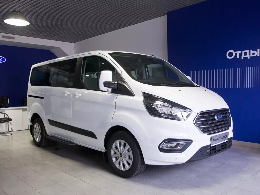 Hyundai h-1. В. Фиат дукато минибус. Hyundai h1 2019. Газель некст пассажирская 8 мест.