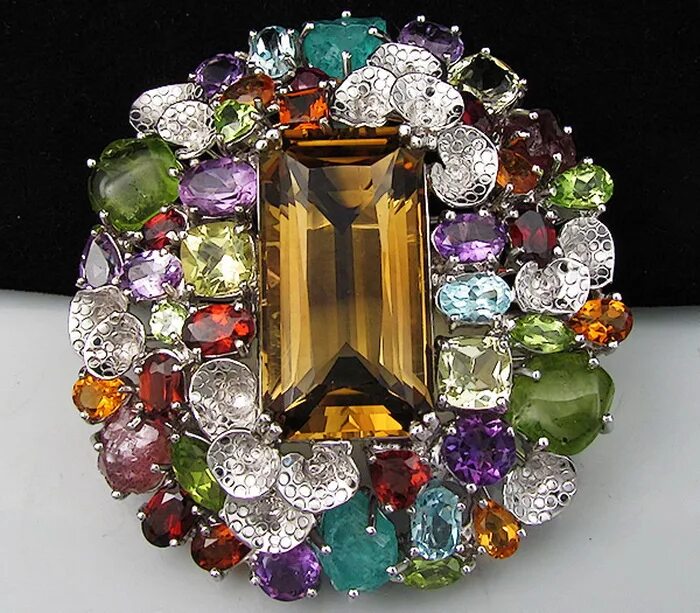 Украшения с полудрагоценными камнями. Полудрагоценные ювелирные украшения. Бижутерия с натуральными камнями. Уральские самоцветы поделочные камни. Полудрагоценные ювелирные украшения.