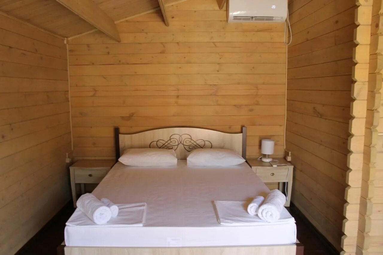 Gud house (гуд хаус) 2* гудаута,. Абхазия гудаута гуд хаус 2. Gud house (гуд хаус) 2* гудаута, 50 м до моря. Gud house отель 2 гудаута абхазия. Гуд хаус.